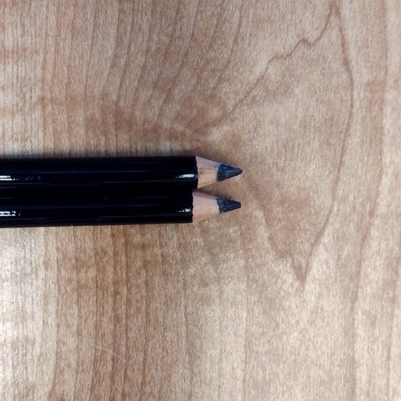 Lancome Eyeliner Pencil 602 Black Ebony Set of 2 - Picture 2 of 4